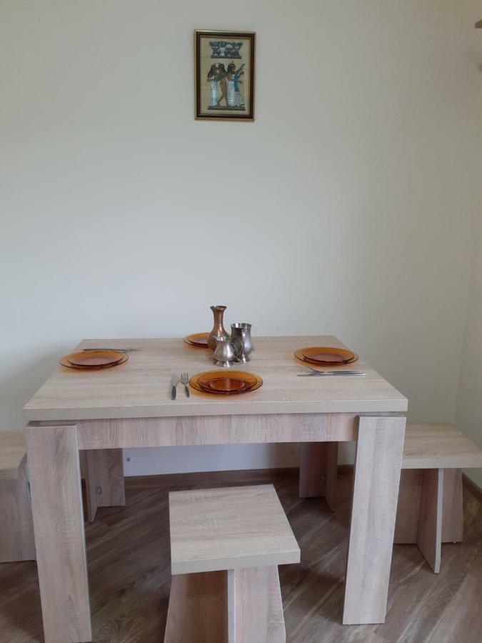 Ano'A Apartment Borjomi Ngoại thất bức ảnh