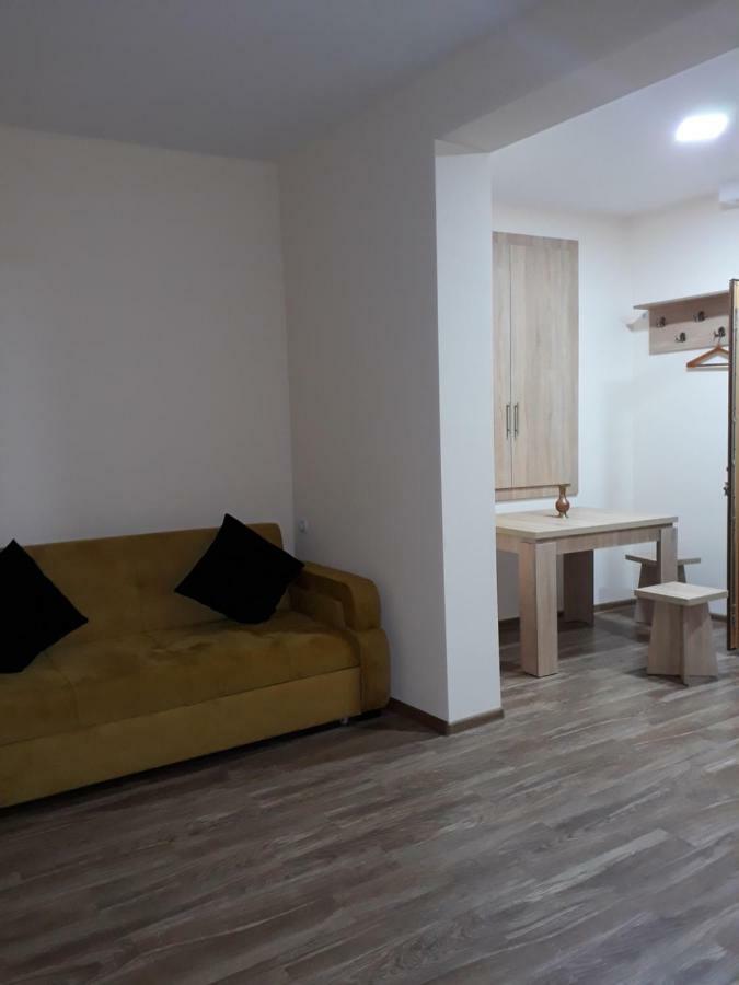 Ano'A Apartment Borjomi Ngoại thất bức ảnh
